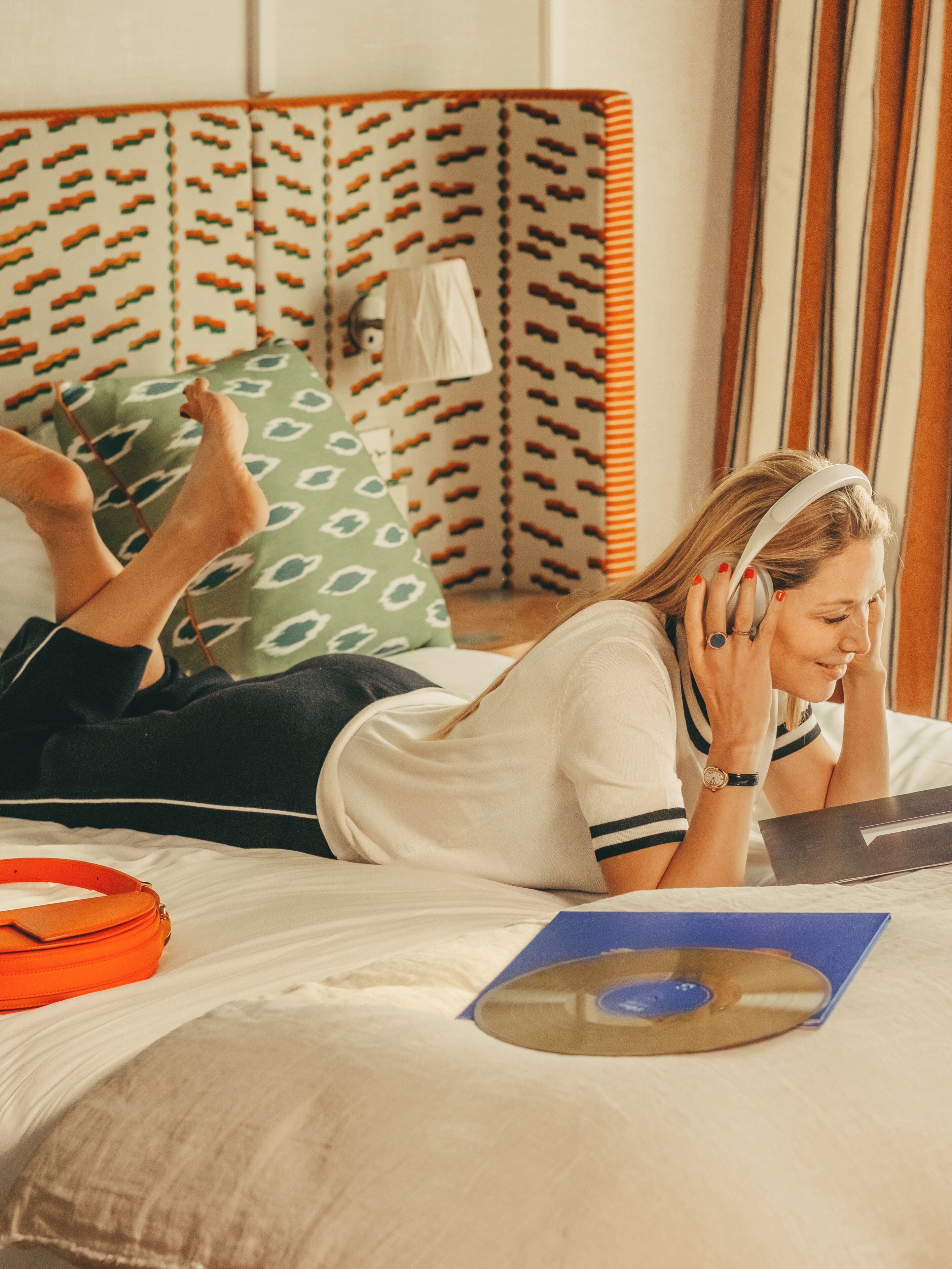 In-room safe, desk, soundproofing, iron/ironing board