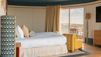 In-room safe, desk, soundproofing, iron/ironing board