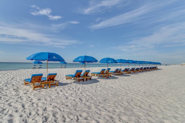 Beach - Golf lovers’s condo with golf, 11 pools, hot tubs, gym, tennis, pickleball, W/D (Panama City Beach)
