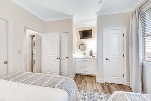 3 bedrooms, iron/ironing board, WiFi, bed sheets - Blissful Coastal Condo with Shared Pool, Ocean View, Easy Beach Access & WiFi (Navarre Beach)
