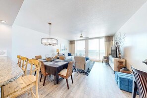 TV, offices - Tranquil escape in oceanfront complex near Pier Park with hot tub, pool & AC (Panama City Beach)