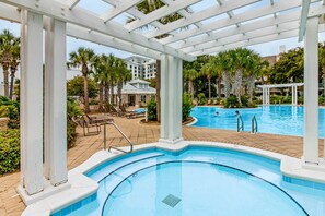Pool - Sunny condo with pools, hot tub, tennis court, grilling area, balcony (Miramar Beach)