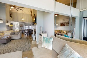 Fernseher, Kamin, Arbeitsbereiche