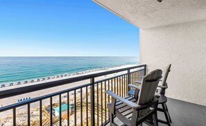 Property grounds - Gulf-Front Condo w/ Free WiFi & Shared Pools/Hot Tub/Sauna - Snowbird Friendly (Destin)