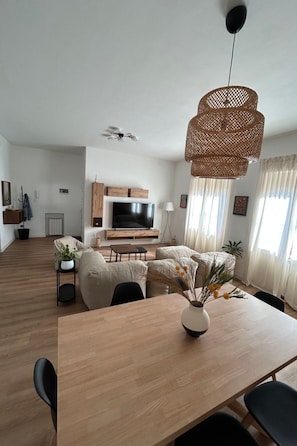 TV - 5-Zimmer-Haus, geeignet für große Gruppen by Interhome (Monfalcone)