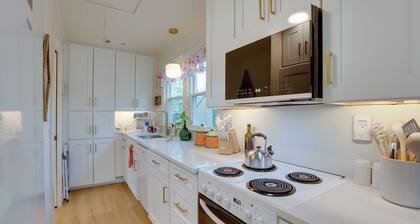 2 Mi to Bryant-denny Stadium! Pet-friendly Home