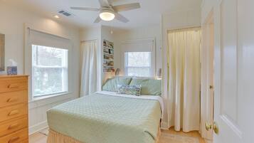 House (1 Bedroom) | Interior