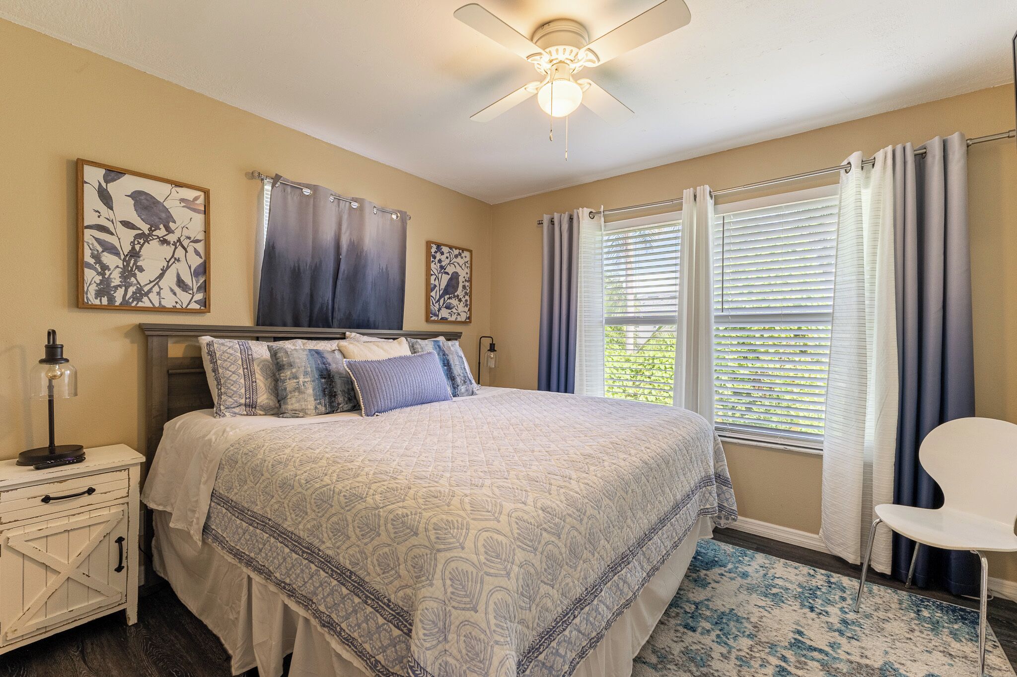 2 間睡房、熨斗/熨衫板、上網、床單