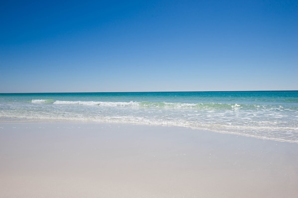 Beach nearby - Islander 412 (Destin)