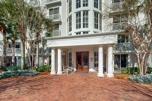 Exterior - 2nd-floor resort condo with balcony, on-site pool, golf, tennis & beach access (Miramar Beach)