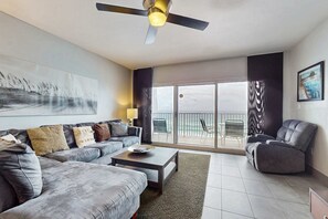 TV, offices - Sixth-Floor Oceanfront Condo with washer&dryer, Central AC, pool (Miramar Beach)