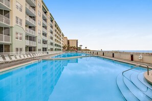 Pool - Ocean view condo with beach access, hot tub, outdoor pool, gym, BBQ, patio (Fort Walton Beach)