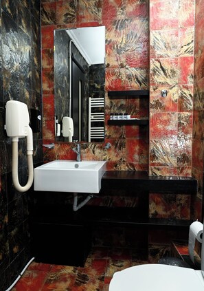 Standard-huone, merinäköala | Kylpyhuone | Saippua, sampoo, vessapaperi