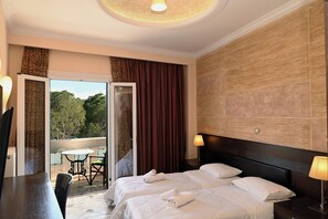 Blackout drapes, iron/ironing board, free WiFi