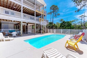 Pool - Bayfront home on the East End with private heated pool, fishing pier & deck (St. George Island)