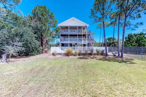 Exterior - Bayfront home on the East End with private heated pool, fishing pier & deck (St. George Island)