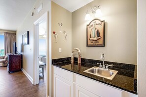 Interior - Renovated beachfront condo with balcony & pool (Panama City Beach)