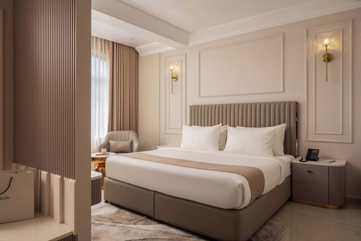 Egyptian cotton sheets, premium bedding, memory-foam beds