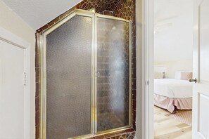 3 chambres, Wi-Fi, draps fournis