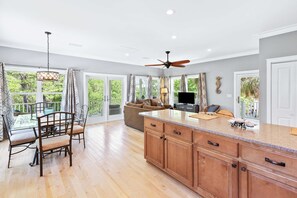 Interior - Tree-lined home with deck and AC - 1 block from the beach, Eastern Lake, and 30A (Santa Rosa Beach)