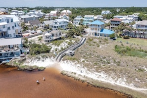 Exterior - Tree-lined home with deck and AC - 1 block from the beach, Eastern Lake, and 30A (Santa Rosa Beach)