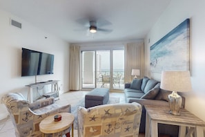 TV - Inviting Gulf view condo with balcony, pool, fitness area, & W&D (Miramar Beach)