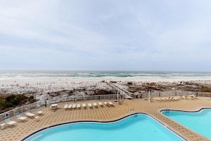 Pool - Sixth floor Summer Place condo w/ beach access, shared pool, and more (Fort Walton Beach)
