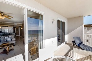 Property grounds - Sixth floor Summer Place condo w/ beach access, shared pool, and more (Fort Walton Beach)