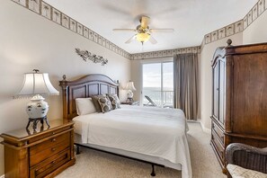 3 bedrooms, iron/ironing board, WiFi, bed sheets - Sixth floor Summer Place condo w/ beach access, shared pool, and more (Fort Walton Beach)