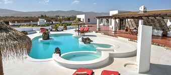 Villa mit privatem Pool by Interhome