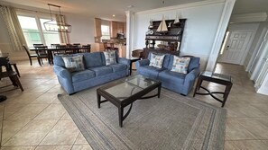TV, DVD player, offices - Upscale beachfront home with private hot tub, grill, on-site pools, gym, dogs OK (St. George Island)