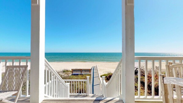 Property grounds - Upscale beachfront home with private hot tub, grill, on-site pools, gym, dogs OK (St. George Island)