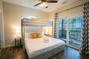 3 bedrooms, iron/ironing board, travel cot, WiFi - Gorgeous coastal home with gorgeous sunsets (Port St. Joe)