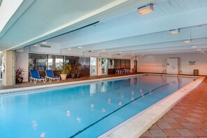 Pool - Oceanfront penthouse with pools, sauna, beach access & breathtaking ocean views (Panama City Beach)