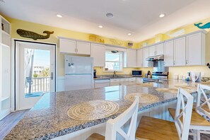 Fridge, microwave, oven, stovetop - Spacious Gulf-View Home with Large Decks, Private W&D and Steps Away From Beach (Navarre)