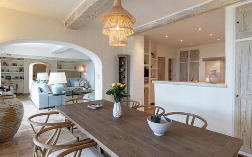 Magnificent Villa with Panoramic Sea View - 5 Suite Bedrooms - BBQ - 8 Guests
