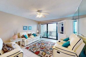 TV, DVD player, offices - Lovely Condo for Six on Beach with Community Pool - Snowbirds Welcome (Panama City Beach)