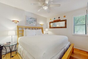 1 bedroom, iron/ironing board, WiFi - Cute ground floor condo with shared pool, access to shuffleboard and tennis (Santa Rosa Beach)