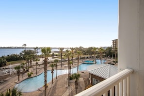 Property grounds - Elegant Fourth Floor Condo with Shared Pool & Hot Tub, Ocean View, and WiFi (Panama City Beach)