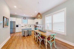 Dining - Dog-friendly home on Signal Hill Golf Course with balcony - close to the beach (Panama City Beach)