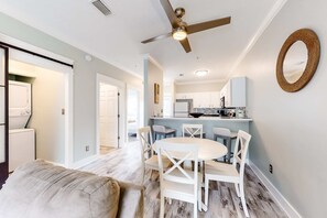 Interior - Peaceful condo with pool access, central AC, and washer&dryer (Santa Rosa Beach)