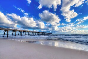 On the beach - Exotic Emerald Coast condo with private deck, gulf view, pool & hot tub (Panama City Beach)