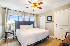 2 quartos, ferros/tábuas de passar roupa, Wi-Fi, roupa de cama