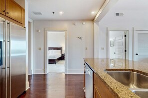 2 bedrooms, iron/ironing board, WiFi - Polished condo with balcony & pools - one block from the beach (Santa Rosa Beach)