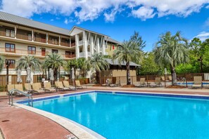 Pool - Polished condo with balcony & pools - one block from the beach (Santa Rosa Beach)