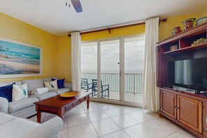 TV, DVD player, offices - Gulf Front Family friendly getaway w/Beach Service (Panama City Beach)