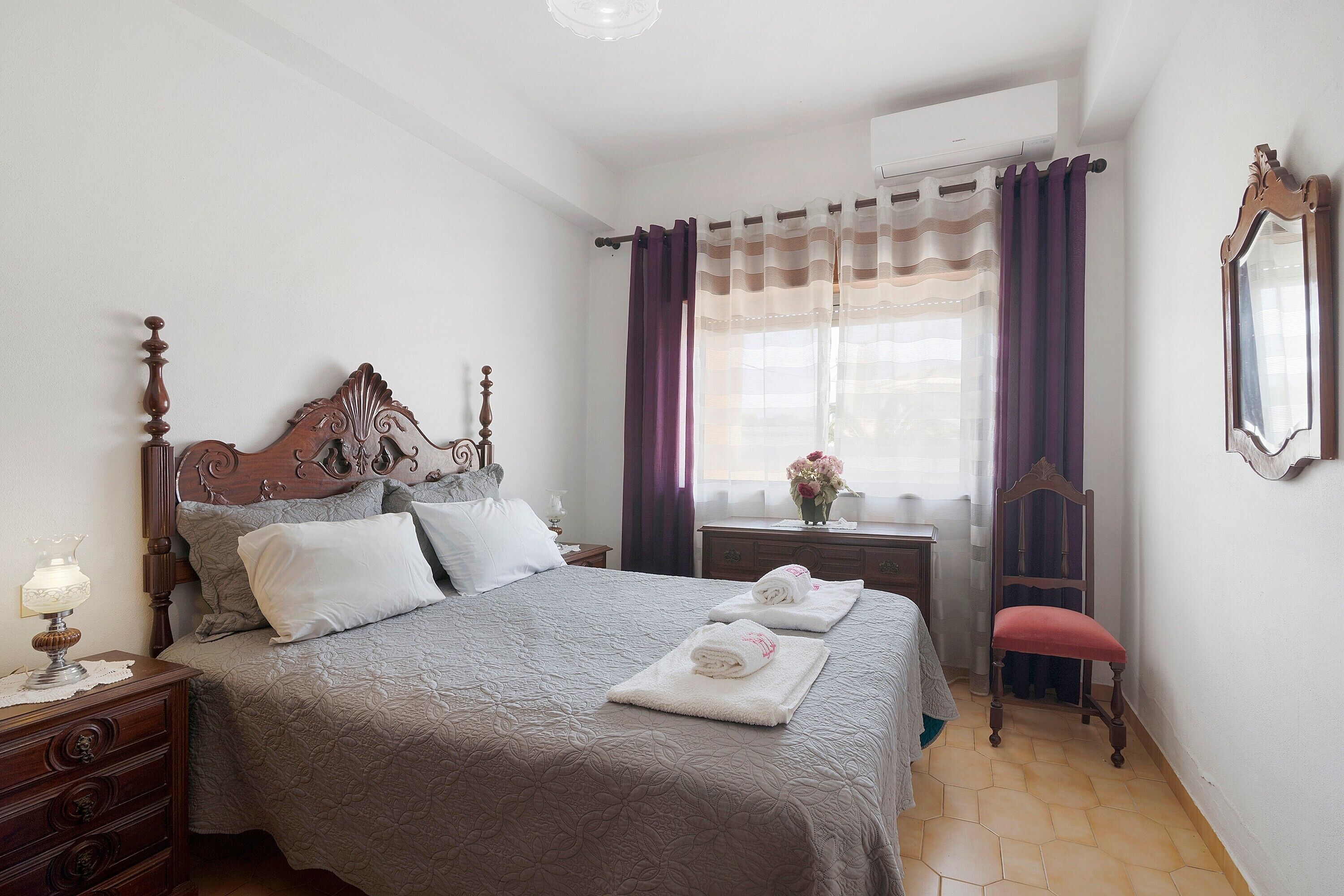 2 dormitorios, tabla de planchar con plancha, wifi y ropa de cama