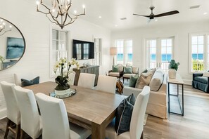 Dining - Spotless beachfront dream with views, a shared pool, & sports courts (Panama City Beach)