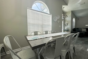 Dining - Elegant seaside residence with expansive living areas and nearby beach access (Panama City Beach)