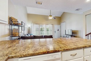 Interior - Cozy coastal condo with a loft, shared pool and beach access (Panama City Beach)